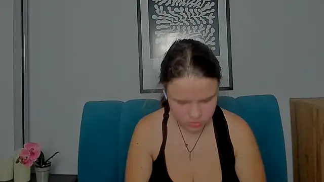 Snapshot of AdeleCruz chatting on February 16, 2026, 1:21 pm AdeleCruz online show from February 16, 2026, 1:21 pm