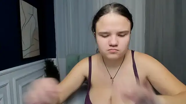 Snapshot of AdeleCruz chatting on January 14, 2026, 1:04 pm AdeleCruz online show from January 14, 2026, 1:04 pm