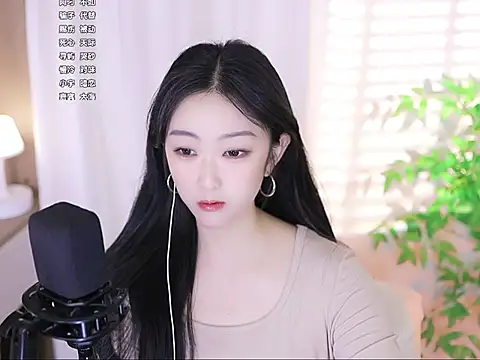 Snapshot of Muzi-sing chatting on March 4, 2025, 6:15 am Muzi-sing online show from March 4, 2025, 6:15 am
