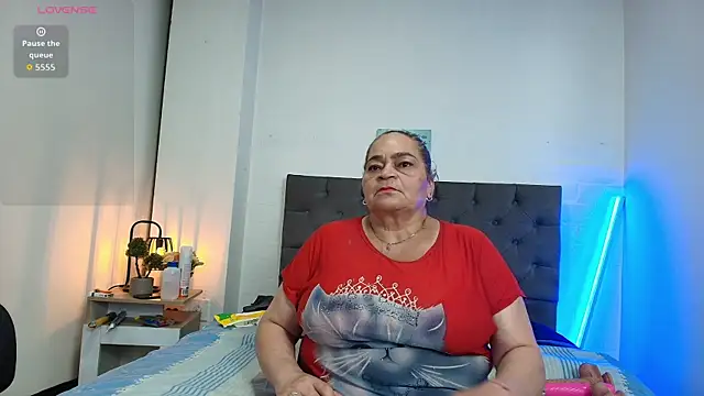 VickyBoobss online show from May 13, 2026, 5:31 pm