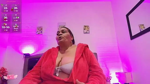 VickyBoobss online show from May 25, 2026, 7:23 pm