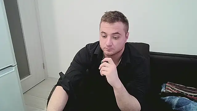 viamen online show from February 15, 2026, 5:52 am