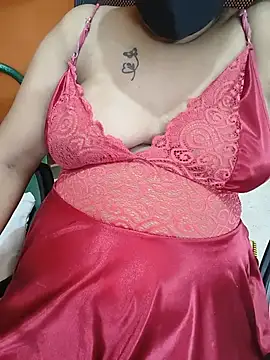 Snapshot of Lolitatamil chatting on June 5, 2026, 7:19 pm Lolitatamil online show from June 5, 2026, 7:19 pm
