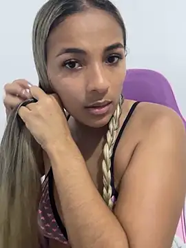 Snapshot of VeronicaBreeze_Hot chatting on January 9, 2025, 1:39 am VeronicaBreeze Hot online show from January 9, 2025, 1:39 am