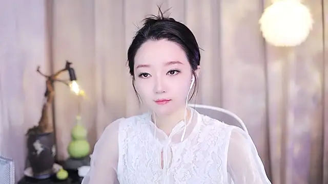 Zoe-99 online show from November 7, 2025, 4:11 pm