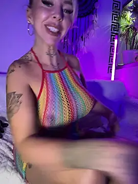 Snapshot of CheekyChels chatting on April 30, 2026, 9:08 pm CheekyChels online show from April 30, 2026, 9:08 pm