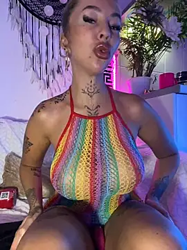 Snapshot of CheekyChels chatting on October 6, 2025, 5:57 pm CheekyChels online show from October 6, 2025, 5:57 pm