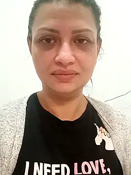 Snapshot of rosse26830 chatting on April 6, 2026, 10:27 am rosse26830 online show from April 6, 2026, 10:27 am