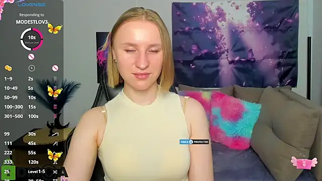 BeautyBlondy online show from May 11, 2026, 4:04 pm
