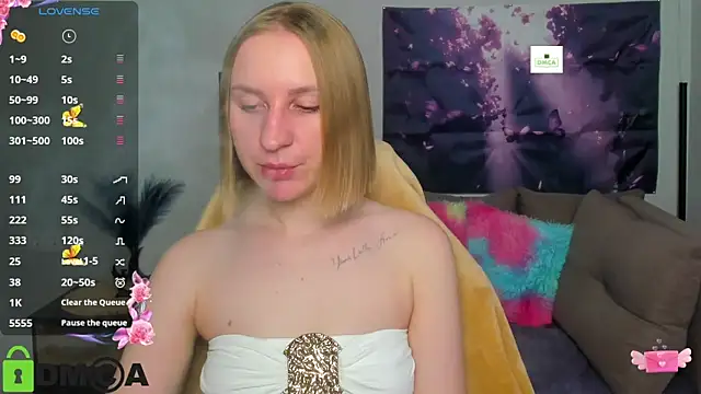 BeautyBlondy online show from May 12, 2026, 12:33 pm