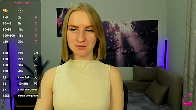 BeautyBlondy online show from October 27, 2025, 1:23 pm