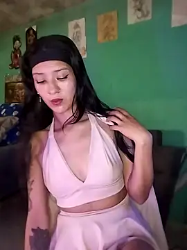 Snapshot of Cleo_Hott chatting on November 6, 2025, 1:42 am Cleo Hott online show from November 6, 2025, 1:42 am