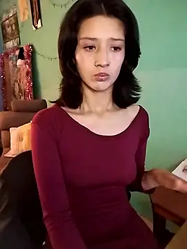 Snapshot of Cleo_Hott chatting on January 14, 2026, 9:07 pm Cleo Hott online show from January 14, 2026, 9:07 pm