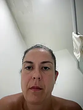 Snapshot of ClaraAlbuquerque chatting on February 27, 2026, 12:11 am ClaraAlbuquerque online show from February 27, 2026, 12:11 am