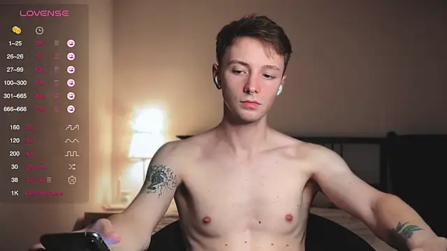 Snapshot of Calvin_Polanski chatting on November 5, 2025, 6:11 pm Calvin Polanski online show from November 5, 2025, 6:11 pm