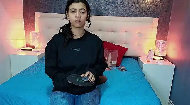 Snapshot of gabriela_cortez chatting on February 10, 2025, 7:38 pm gabriela cortez online show from February 10, 2025, 7:38 pm
