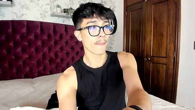 Snapshot of tim__fox chatting on April 25, 2026, 12:08 pm tim fox online show from April 25, 2026, 12:08 pm