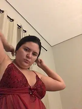 julinha2311 online show from March 9, 2025, 11:46 pm