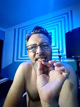 Snapshot of itsmeyes69 chatting on February 8, 2025, 9:15 pm itsmeyes69 online show from February 8, 2025, 9:15 pm