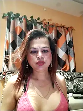 SANA-LEONI online show from March 11, 2026, 2:55 pm