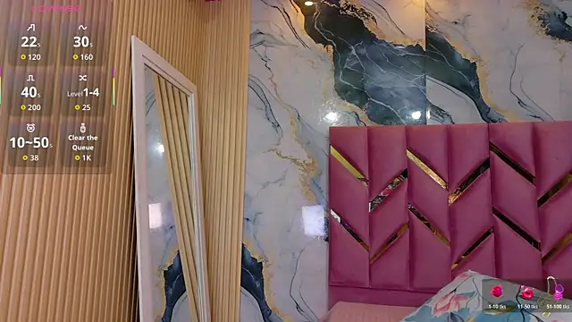 hotiergirl online show from May 20, 2026, 12:02 pm