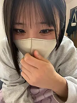 Snapshot of sakuchaaa_2525 chatting on October 9, 2025, 12:06 pm sakuchaaa 2525 online show from October 9, 2025, 12:06 pm