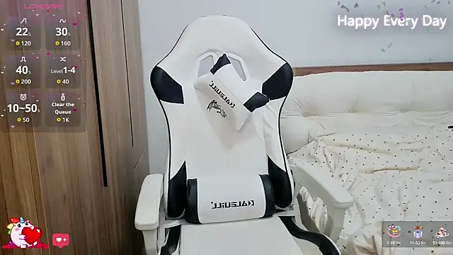 Snapshot of SlewVirus chatting on September 20, 2025, 4:56 pm SlewVirus online show from September 20, 2025, 4:56 pm