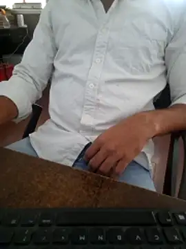 Snapshot of braveman999 chatting on April 8, 2026, 9:00 am braveman999 online show from April 8, 2026, 9:00 am