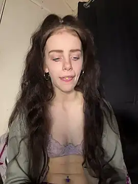 Snapshot of VioletxBlue chatting on January 13, 2025, 4:08 pm VioletxBlue online show from January 13, 2025, 4:08 pm