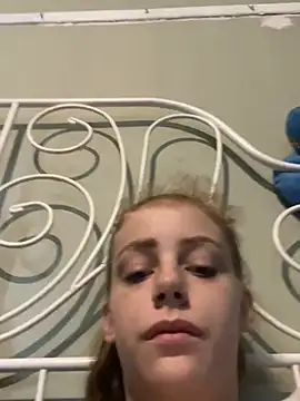 VioletxBlue online show from July 26, 2026, 11:17 am