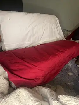 Snapshot of VioletxBlue chatting on February 17, 2026, 8:50 pm VioletxBlue online show from February 17, 2026, 8:50 pm