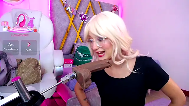 SussanHottye1  online show from November 30, 2025, 11:11 am