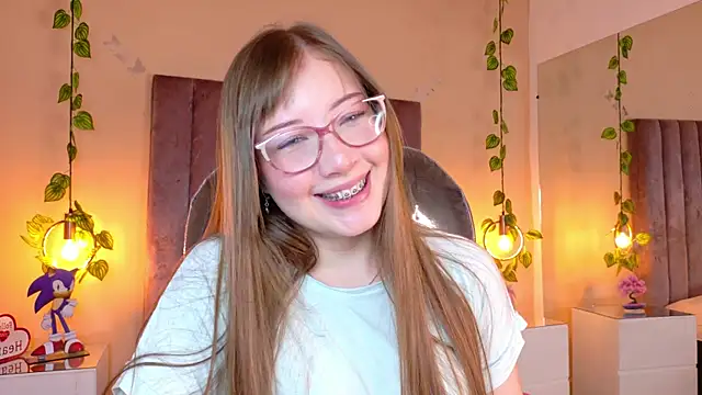 Snapshot of Dahlia_Rousse chatting on July 12, 2026, 6:03 am Dahlia Rousse online show from July 12, 2026, 6:03 am