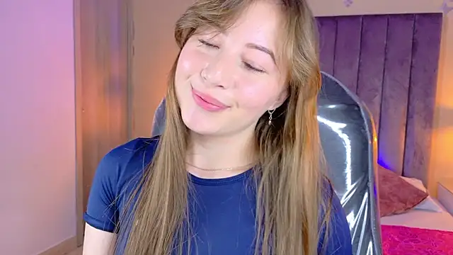 Snapshot of Dahlia_Rousse chatting on March 22, 2026, 4:49 am Dahlia Rousse online show from March 22, 2026, 4:49 am