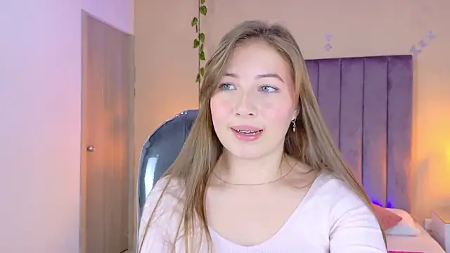 Snapshot of Dahlia_Rousse chatting on March 27, 2026, 7:39 am Dahlia Rousse online show from March 27, 2026, 7:39 am