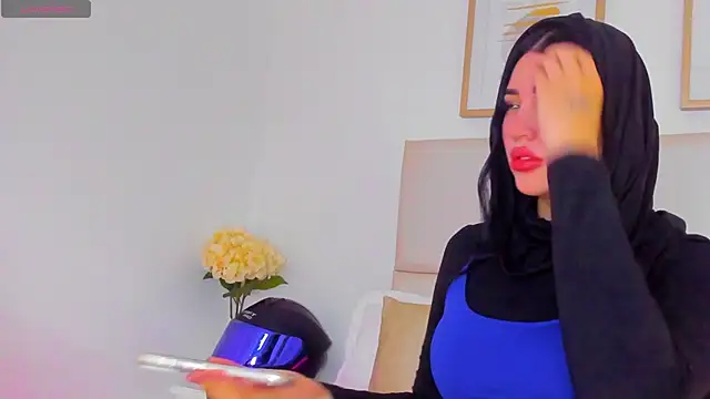 Snapshot of taylorsmiiith_ chatting on April 13, 2026, 7:40 pm taylorsmiiith online show from April 13, 2026, 7:40 pm