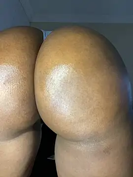 Barbie Teddy online show from February 9, 2026, 4:43 am