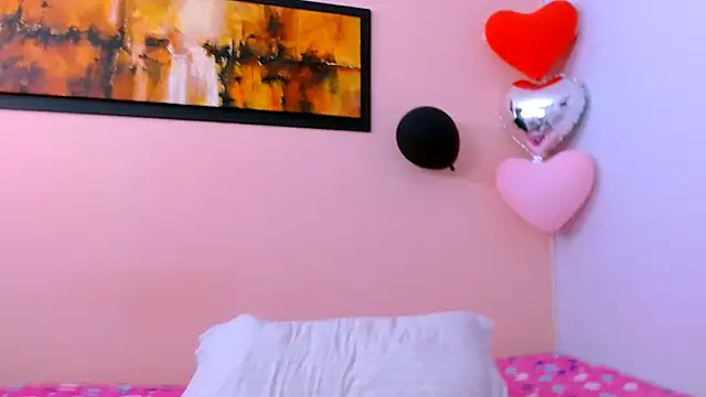 Snapshot of Mattilda_18 chatting on February 22, 2025, 11:46 pm Mattilda 18 online show from February 22, 2025, 11:46 pm