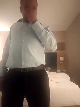 Snapshot of BLACK-HOT- chatting on January 9, 2025, 1:18 am BLACK-HOT- online show from January 9, 2025, 1:18 am