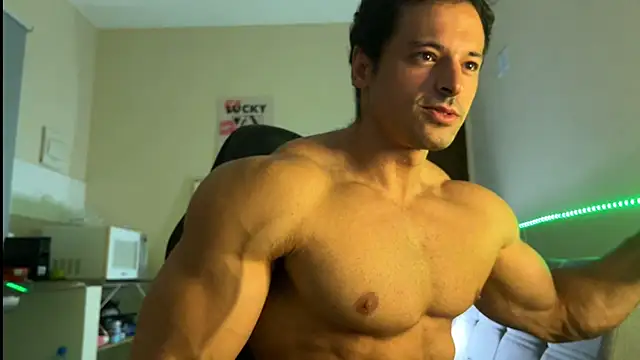 Snapshot of Lucasfit24 chatting on April 4, 2026, 3:13 am Lucasfit24 online show from April 4, 2026, 3:13 am