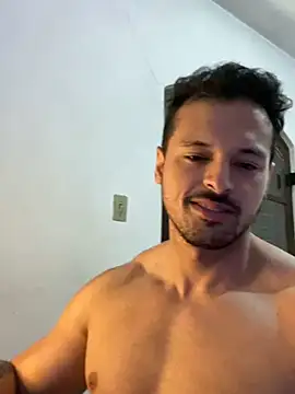 Snapshot of Lucasfit24 chatting on March 20, 2025, 11:34 pm Lucasfit24 online show from March 20, 2025, 11:34 pm