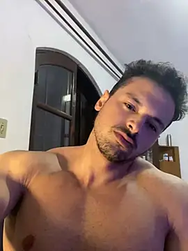 Snapshot of Lucasfit24 chatting on March 14, 2025, 11:32 pm Lucasfit24 online show from March 14, 2025, 11:32 pm