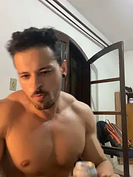 Snapshot of Lucasfit24 chatting on March 17, 2025, 11:46 pm Lucasfit24 online show from March 17, 2025, 11:46 pm