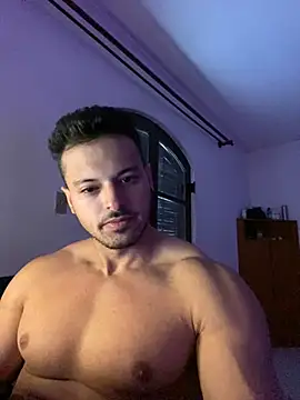 Snapshot of Lucasfit24 chatting on February 25, 2025, 12:05 pm Lucasfit24 online show from February 25, 2025, 12:05 pm