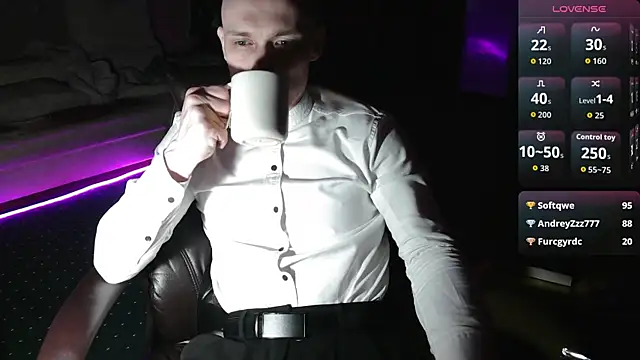 Snapshot of johnny_positive chatting on April 14, 2026, 5:29 pm johnny positive online show from April 14, 2026, 5:29 pm