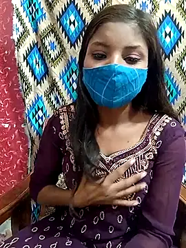 Snapshot of Natasha-G chatting on March 22, 2025, 10:06 am Natasha-G online show from March 22, 2025, 10:06 am