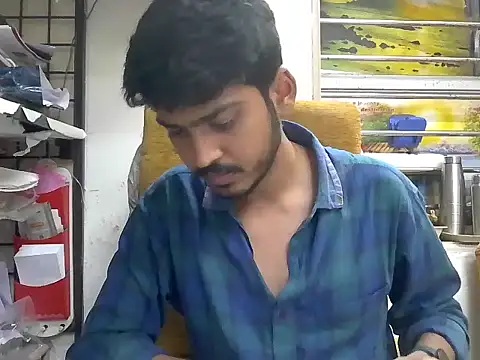 Snapshot of cute_modell chatting on November 8, 2025, 11:58 am cute modell online show from November 8, 2025, 11:58 am