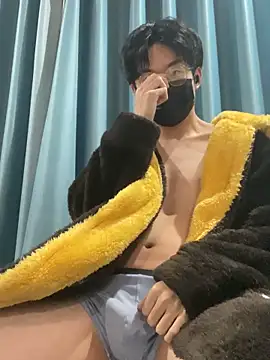 Snapshot of yfx468 chatting on February 27, 2025, 4:32 pm yfx468 online show from February 27, 2025, 4:32 pm