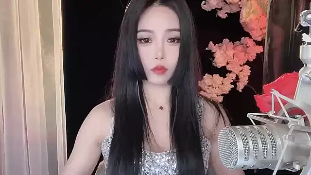 Snapshot of ying-love520 chatting on February 13, 2025, 1:15 pm ying-love520 online show from February 13, 2025, 1:15 pm