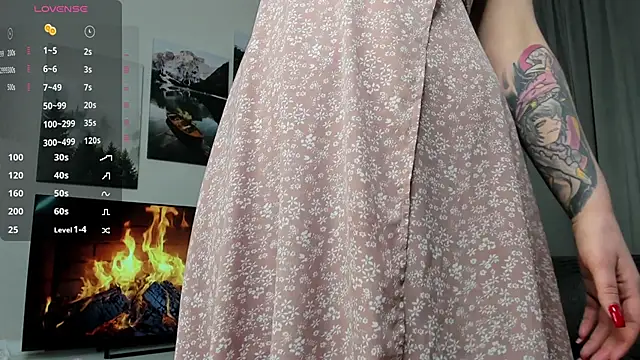 Bonnie White online show from March 1, 2025, 7:08 am